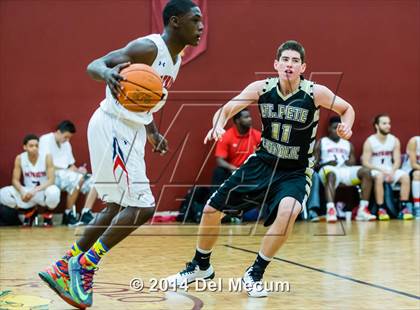 Thumbnail 3 in Freedom vs. St. Petersburg Catholic photogallery.