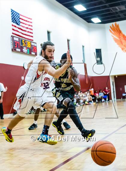Thumbnail 3 in Freedom vs. St. Petersburg Catholic photogallery.