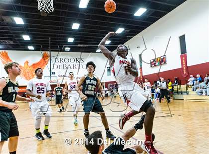 Thumbnail 2 in Freedom vs. St. Petersburg Catholic photogallery.