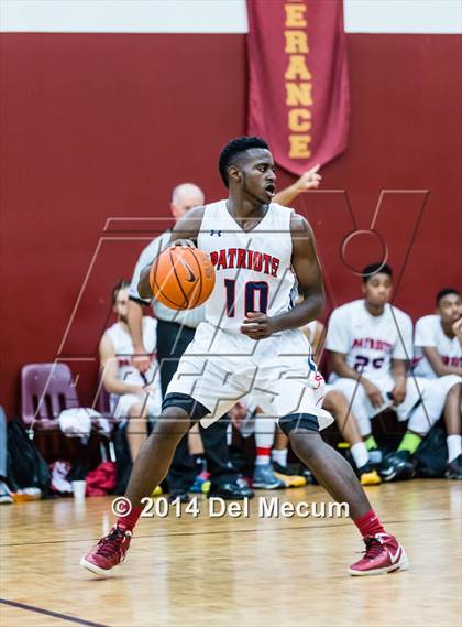 Thumbnail 3 in Freedom vs. St. Petersburg Catholic photogallery.