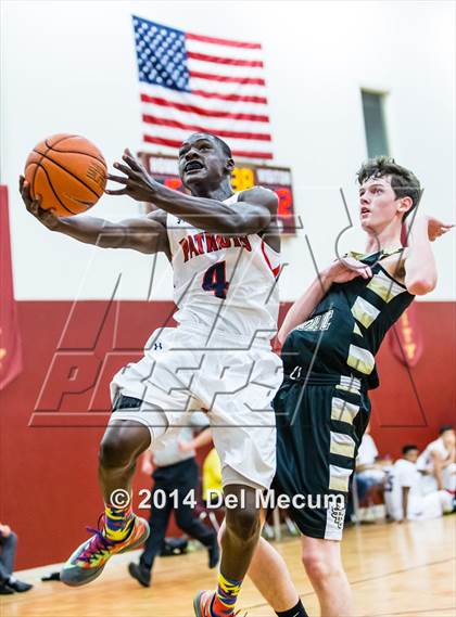 Thumbnail 3 in Freedom vs. St. Petersburg Catholic photogallery.