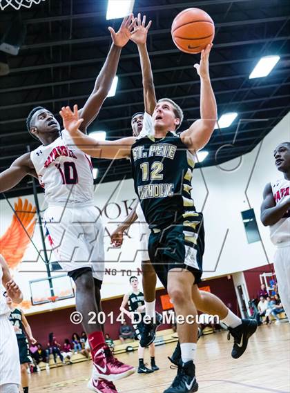 Thumbnail 1 in Freedom vs. St. Petersburg Catholic photogallery.
