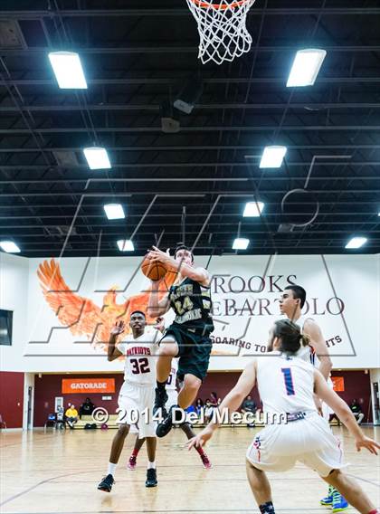 Thumbnail 2 in Freedom vs. St. Petersburg Catholic photogallery.