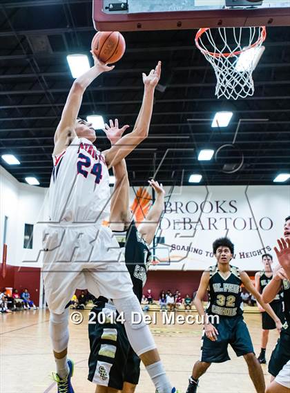 Thumbnail 3 in Freedom vs. St. Petersburg Catholic photogallery.