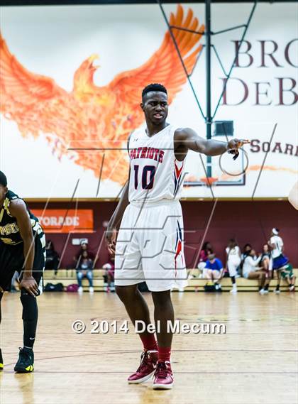 Thumbnail 3 in Freedom vs. St. Petersburg Catholic photogallery.
