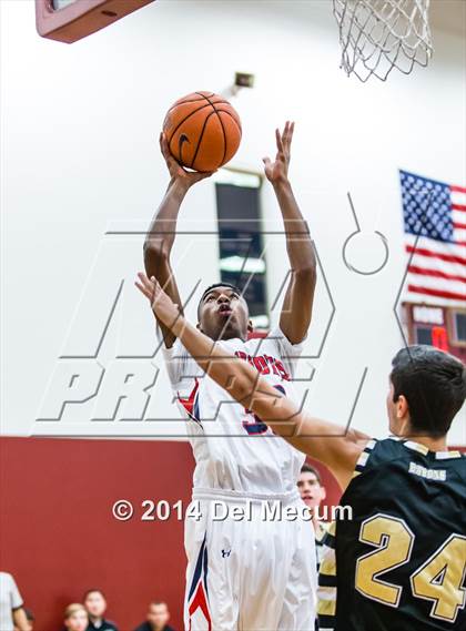 Thumbnail 1 in Freedom vs. St. Petersburg Catholic photogallery.