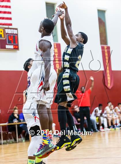 Thumbnail 3 in Freedom vs. St. Petersburg Catholic photogallery.