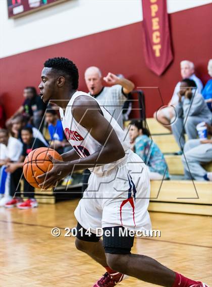 Thumbnail 3 in Freedom vs. St. Petersburg Catholic photogallery.