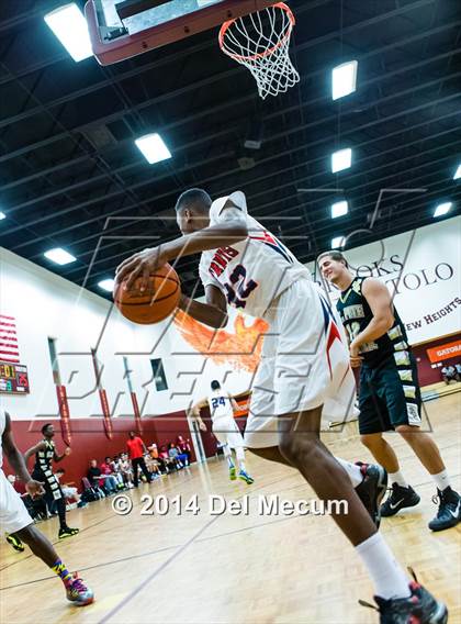 Thumbnail 2 in Freedom vs. St. Petersburg Catholic photogallery.