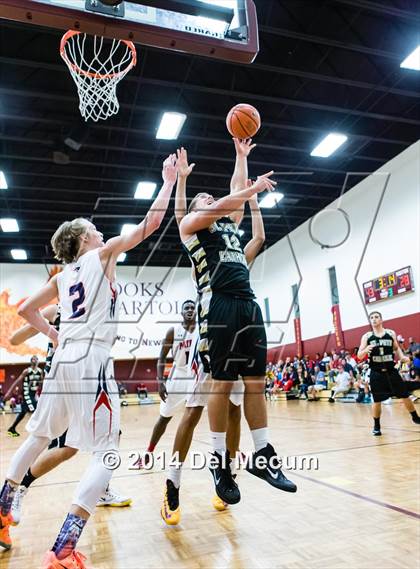 Thumbnail 2 in Freedom vs. St. Petersburg Catholic photogallery.