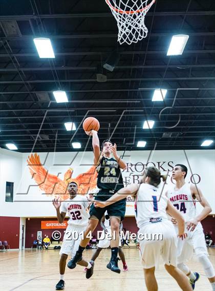 Thumbnail 1 in Freedom vs. St. Petersburg Catholic photogallery.