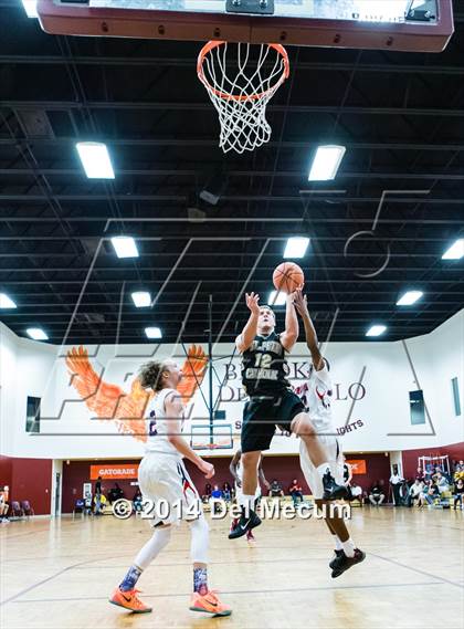 Thumbnail 3 in Freedom vs. St. Petersburg Catholic photogallery.