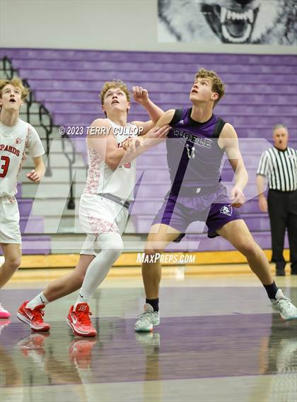 Thumbnail 1 in East vs. Tooele (Riverton Holiday Tournament) photogallery.