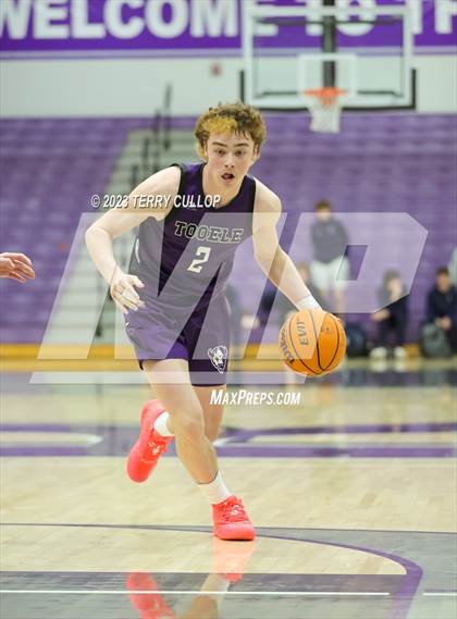 Thumbnail 1 in East vs. Tooele (Riverton Holiday Tournament) photogallery.