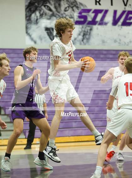 Thumbnail 2 in East vs. Tooele (Riverton Holiday Tournament) photogallery.