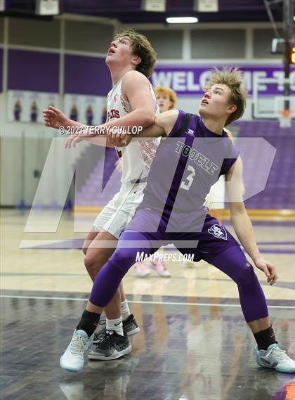 Thumbnail 2 in East vs. Tooele (Riverton Holiday Tournament) photogallery.