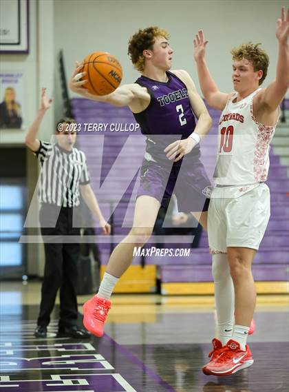 Thumbnail 2 in East vs. Tooele (Riverton Holiday Tournament) photogallery.