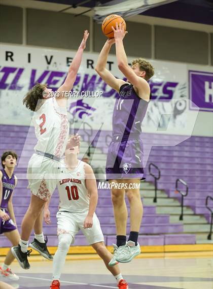 Thumbnail 2 in East vs. Tooele (Riverton Holiday Tournament) photogallery.