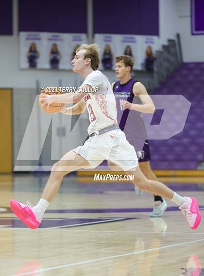 Thumbnail 2 in East vs. Tooele (Riverton Holiday Tournament) photogallery.