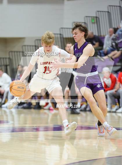 Thumbnail 2 in East vs. Tooele (Riverton Holiday Tournament) photogallery.