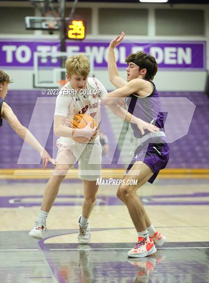 Thumbnail 1 in East vs. Tooele (Riverton Holiday Tournament) photogallery.