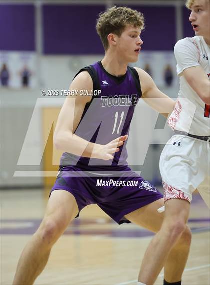Thumbnail 2 in East vs. Tooele (Riverton Holiday Tournament) photogallery.
