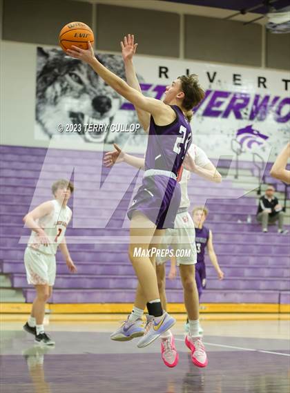 Thumbnail 1 in East vs. Tooele (Riverton Holiday Tournament) photogallery.