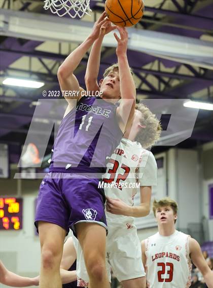 Thumbnail 3 in East vs. Tooele (Riverton Holiday Tournament) photogallery.