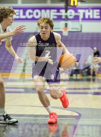 Thumbnail 3 in East vs. Tooele (Riverton Holiday Tournament) photogallery.