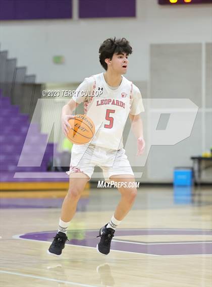 Thumbnail 2 in East vs. Tooele (Riverton Holiday Tournament) photogallery.