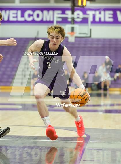 Thumbnail 2 in East vs. Tooele (Riverton Holiday Tournament) photogallery.