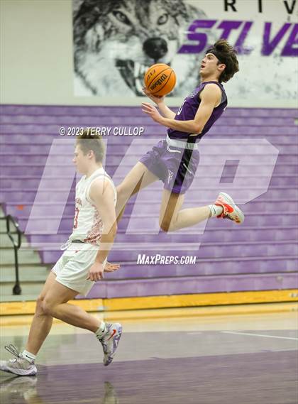 Thumbnail 3 in East vs. Tooele (Riverton Holiday Tournament) photogallery.