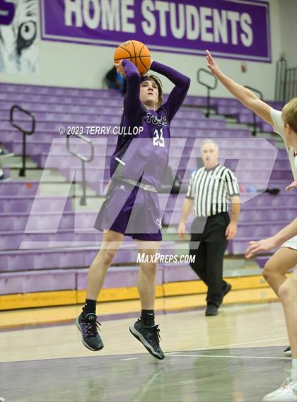 Thumbnail 1 in East vs. Tooele (Riverton Holiday Tournament) photogallery.