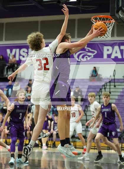 Thumbnail 2 in East vs. Tooele (Riverton Holiday Tournament) photogallery.