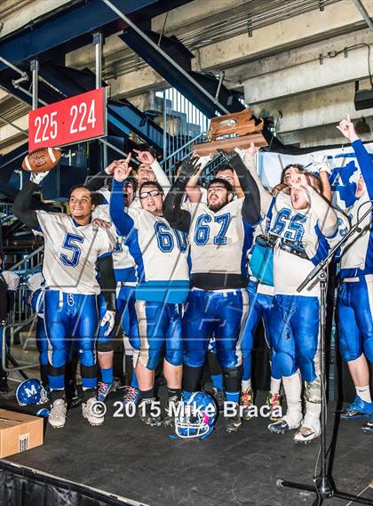 Thumbnail 3 in St. Bernard's Central Catholic vs. Mashpee (MIAA Division 6 Final) photogallery.