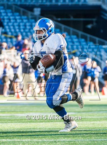 Thumbnail 3 in St. Bernard's Central Catholic vs. Mashpee (MIAA Division 6 Final) photogallery.