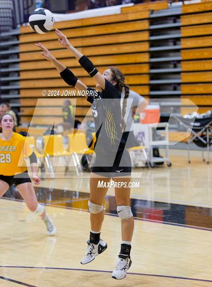 Thumbnail 1 in Pioneer vs. Leo (Leo Invite) photogallery.