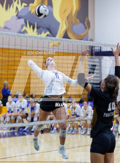 Thumbnail 2 in Pioneer vs. Leo (Leo Invite) photogallery.