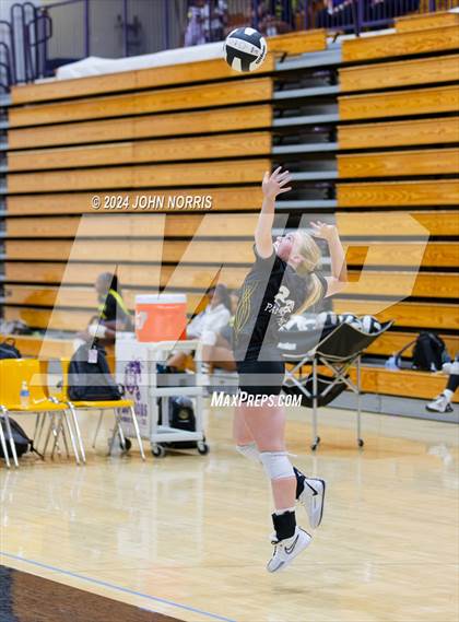 Thumbnail 3 in Pioneer vs. Leo (Leo Invite) photogallery.