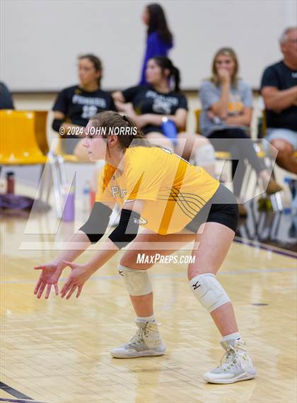 Thumbnail 2 in Pioneer vs. Leo (Leo Invite) photogallery.