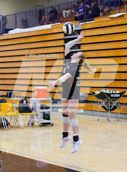 Thumbnail 3 in Pioneer vs. Leo (Leo Invite) photogallery.