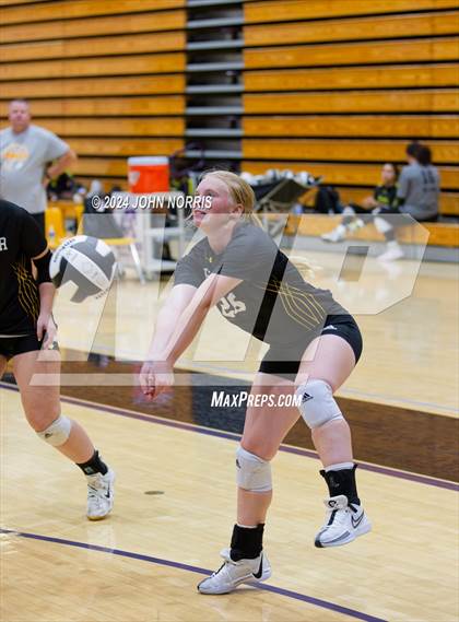 Thumbnail 3 in Pioneer vs. Leo (Leo Invite) photogallery.