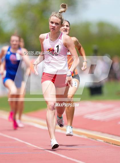 Thumbnail 2 in CHSAA Finals 2A-5A (800 Meter) photogallery.