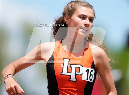 Thumbnail 1 in CHSAA Finals 2A-5A (800 Meter) photogallery.