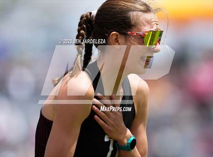Thumbnail 1 in CHSAA Finals 2A-5A (800 Meter) photogallery.