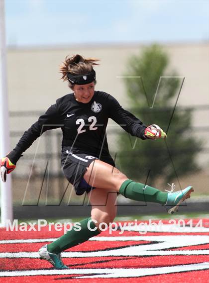 Thumbnail 3 in Aquinas vs Blue Valley Southwest (KSHSAA 5A Final) photogallery.