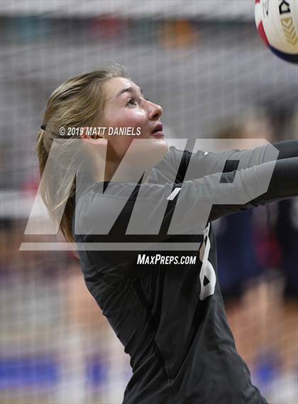 Thumbnail 2 in D'Evelyn vs. Coronado (CHSAA 4A Playoff) photogallery.