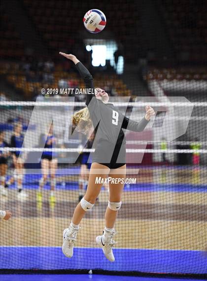 Thumbnail 2 in D'Evelyn vs. Coronado (CHSAA 4A Playoff) photogallery.