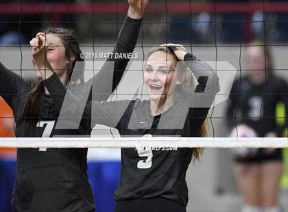 Thumbnail 2 in D'Evelyn vs. Coronado (CHSAA 4A Playoff) photogallery.