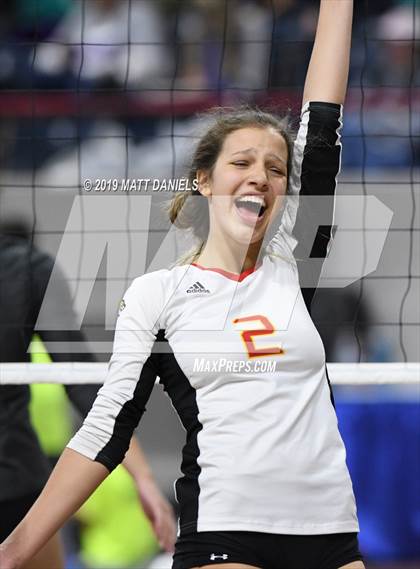 Thumbnail 3 in D'Evelyn vs. Coronado (CHSAA 4A Playoff) photogallery.